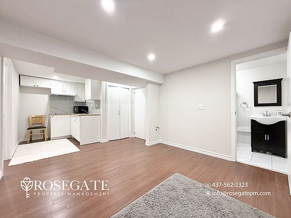 3rd image of 1556 Jaywin Cir #2