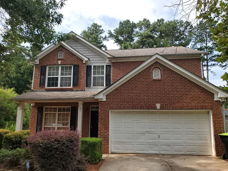 1031 Maple Leaf Dr — Photo 1