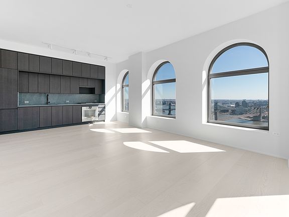 3rd image of 130 William St #40D