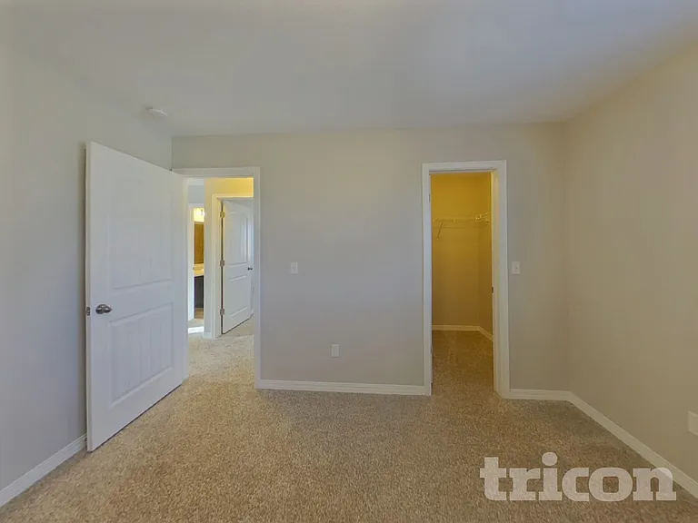 7407 Benecia Dr — Photo 11