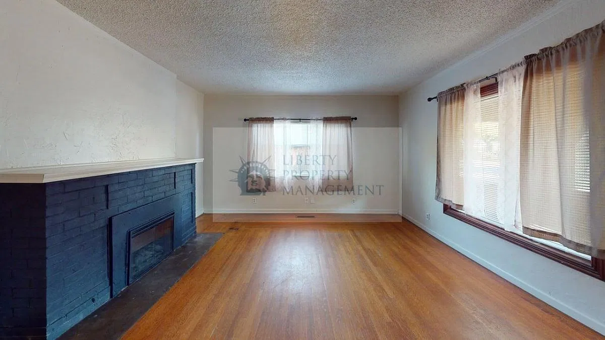 3 bed, 1597 sqft, $2,250 — Photo 4