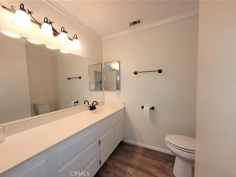 2624 Beech Tree St — Photo 17