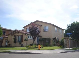 933 Pinewood Ave, Sanger, CA 93657