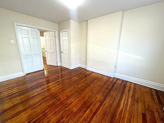 3rd image of 21-22 Newtown Ave #4