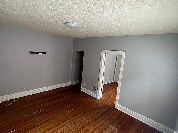 5th image of 3717 Virginia Ave #A