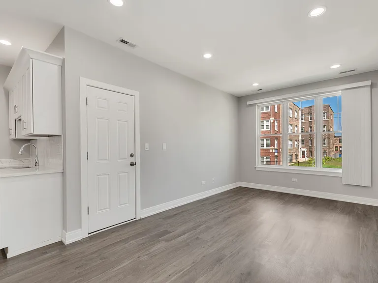 6418 S Champlain Ave #2 — Photo 10