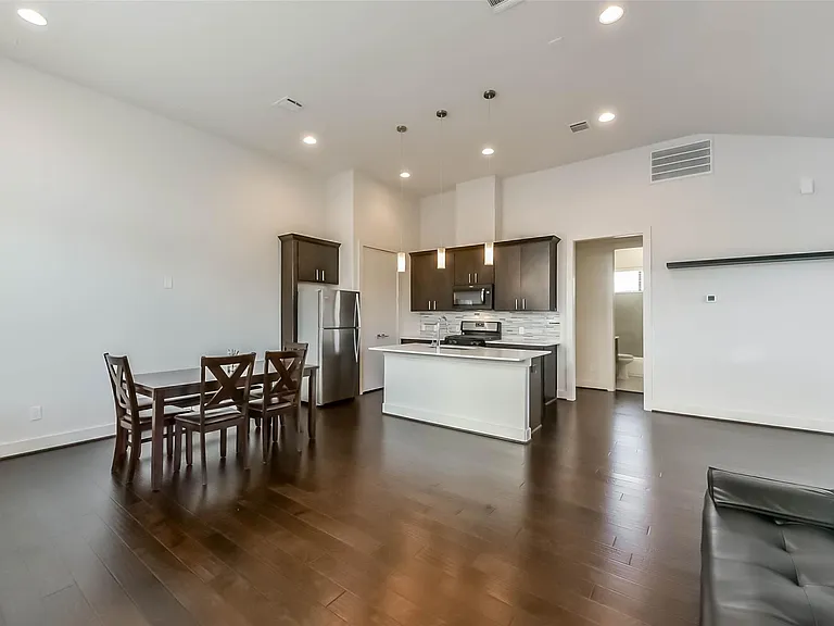 3206 N Macgregor Way #A — Photo 17