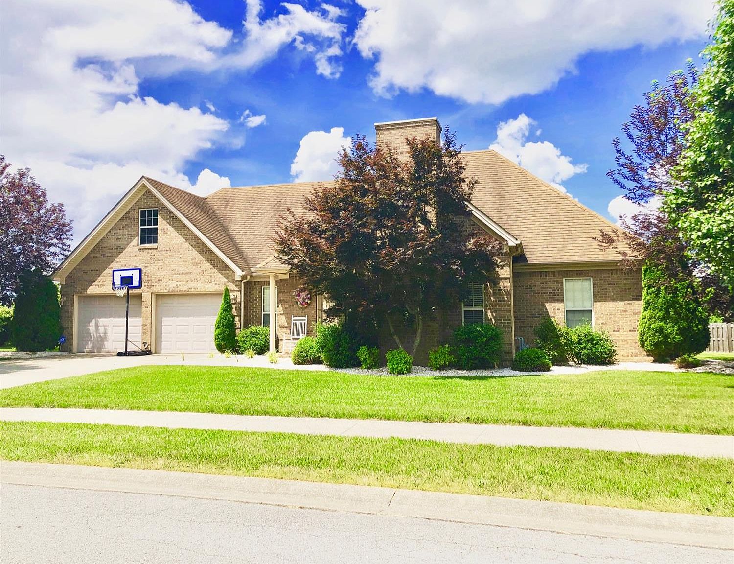 114 Castlewood Dr, Richmond, KY 40475 Zillow