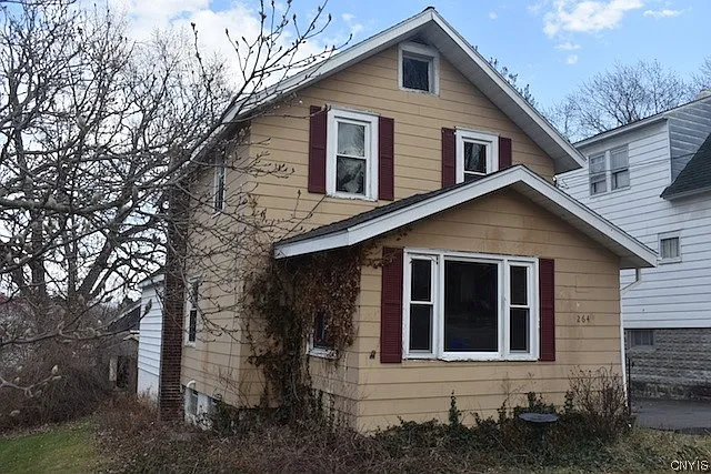 264 Norwood Ave photo 1