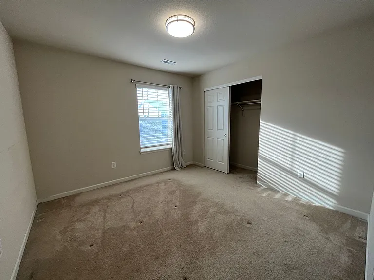 3233 Anika Dr — Photo 17