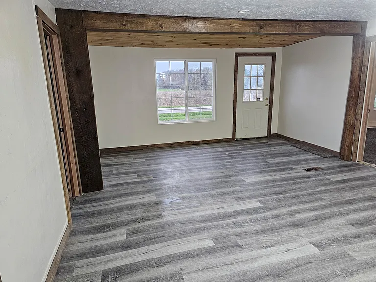 4906 Day Rd — Photo 11