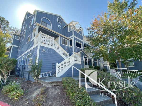 206 Sea Crest Cir