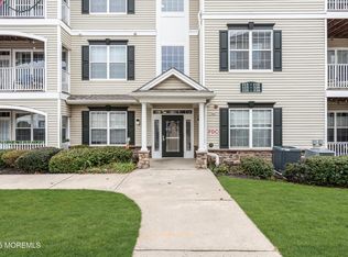 136 Mill Pond Way #22, Eatontown, NJ 07724