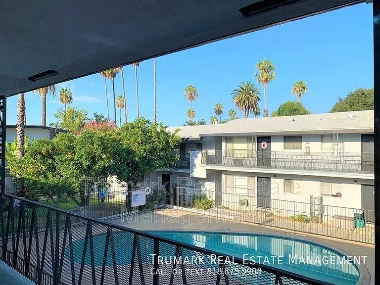 585 E Washington Blvd #35 — Photo 9