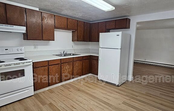 2nd image of 1345 Paul St APT 3