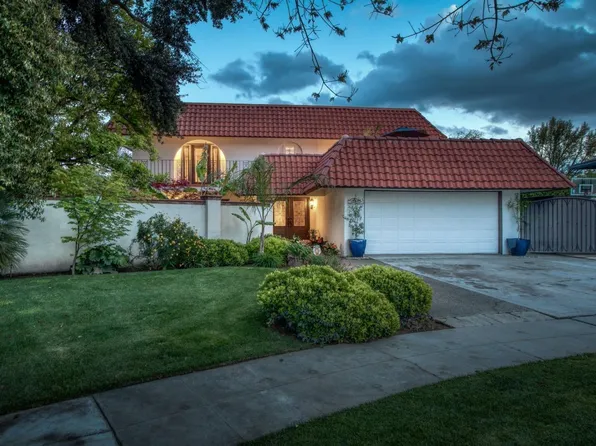 1379 W Ellery Way, Fresno, CA 93711