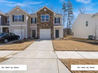 6104 Guildford Hill Ln, Charlotte, NC 28201
