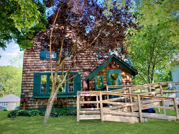 417 Stilson St, Earlville, IL 60518