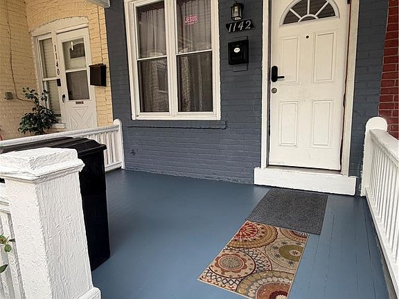 3rd image of 1142 W Union St