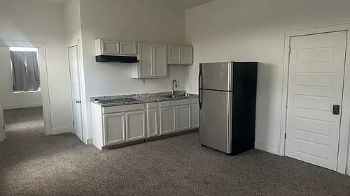 283 S Sam Houston Blvd Photo 1