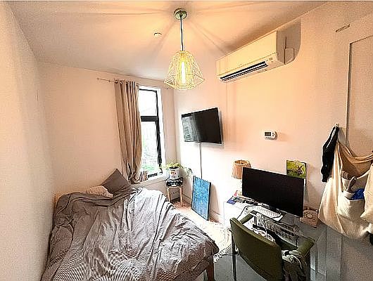 5th image of 144 N 11th St APT 3B