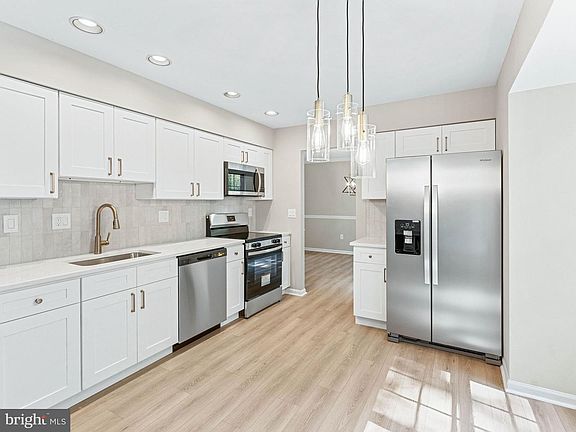 4th image of 46 Woodhaven Way