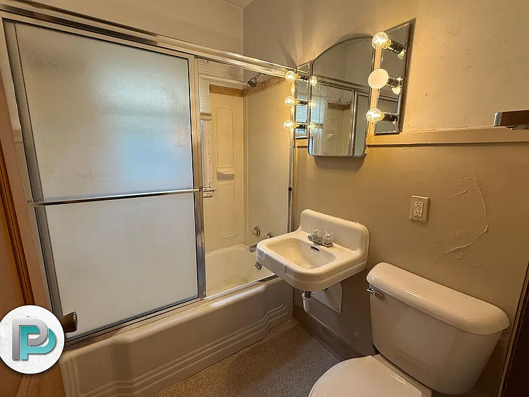 221 2nd St NE #3 — Photo 13