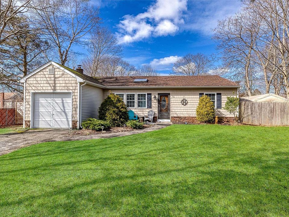 1st image of 62 Woodycrest Drive