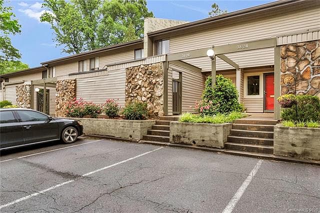 1st image of 3626 Maple Glen Ln
