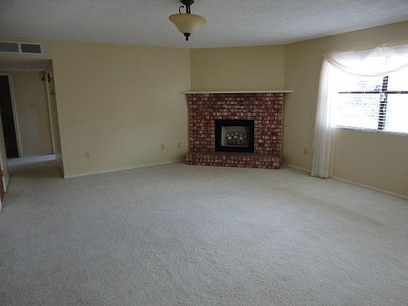 3rd image of 1203 23rd St
