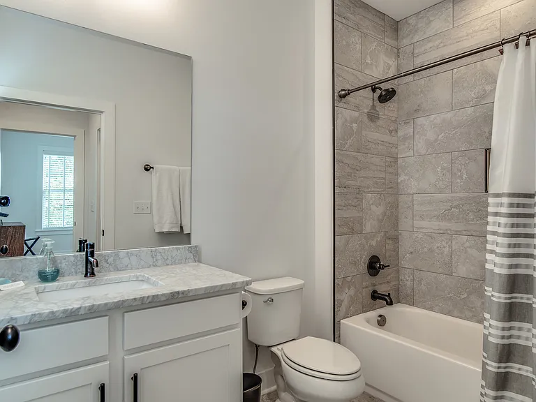 418 Douglas Ave — Photo 21