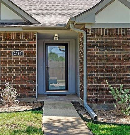 4th image of 3714 Drakestone Ave