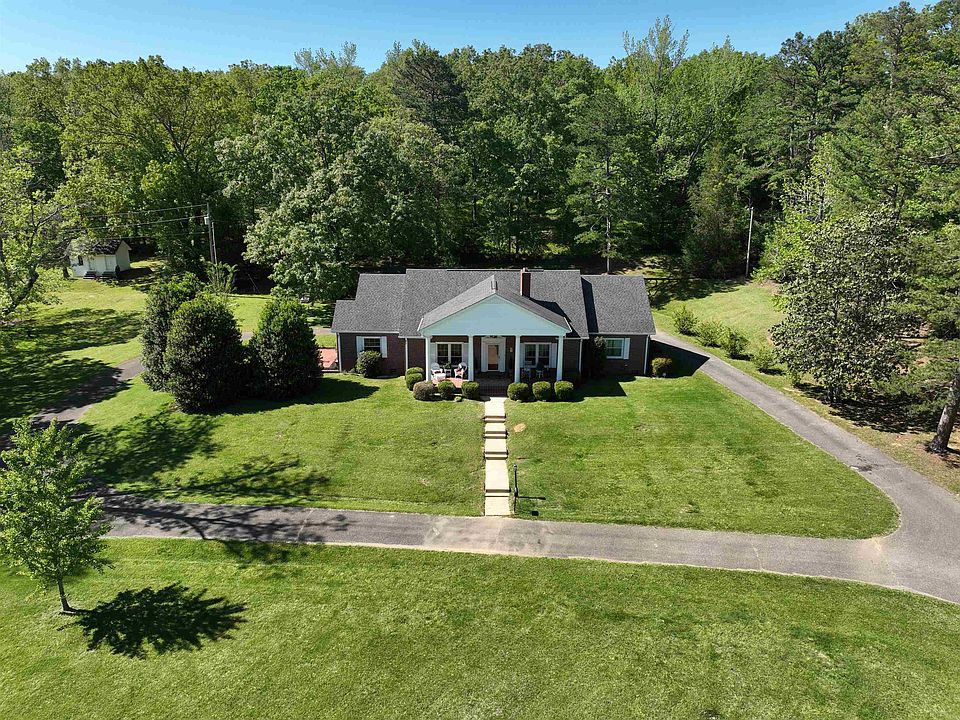 1172 E Poplar Ave, Selmer, TN 38375 Zillow