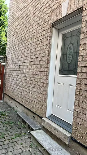 62 Tom Wells Cres Photo 1