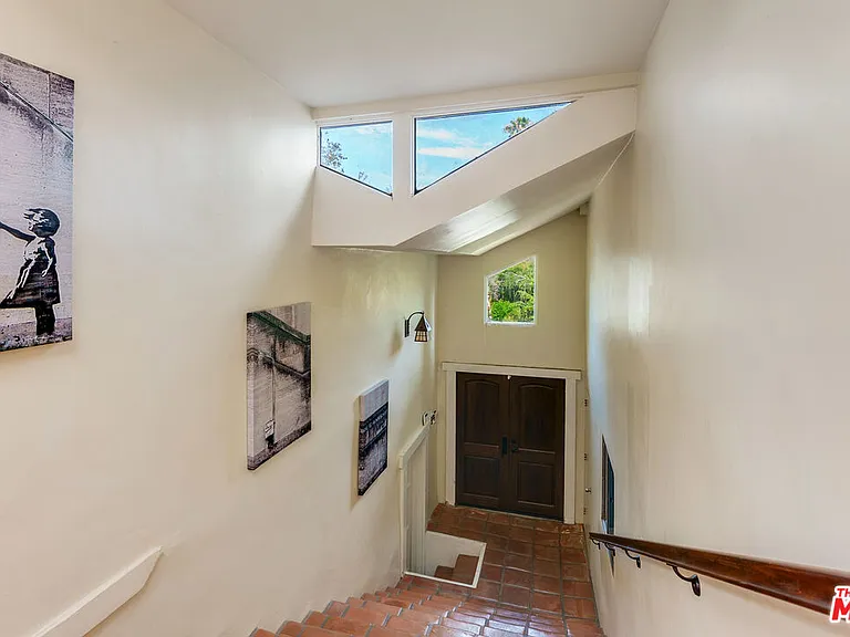 3740 Lankershim Blvd — Photo 15