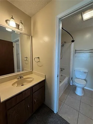 131 Kingspoint Blvd — Photo 18