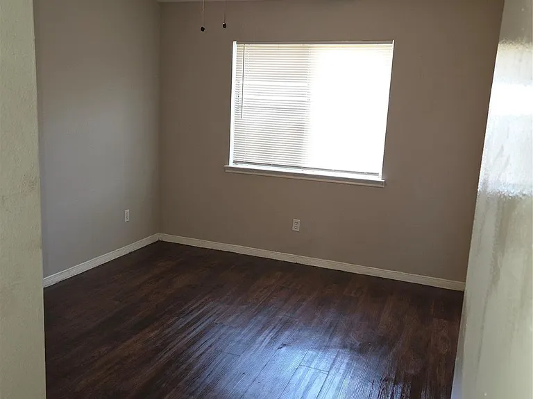 6303 Gladewell Dr — Photo 22