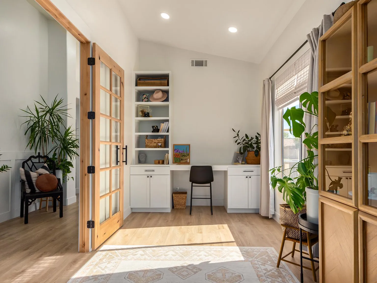4 bed, 1700 sqft, $3,650 — Photo 3