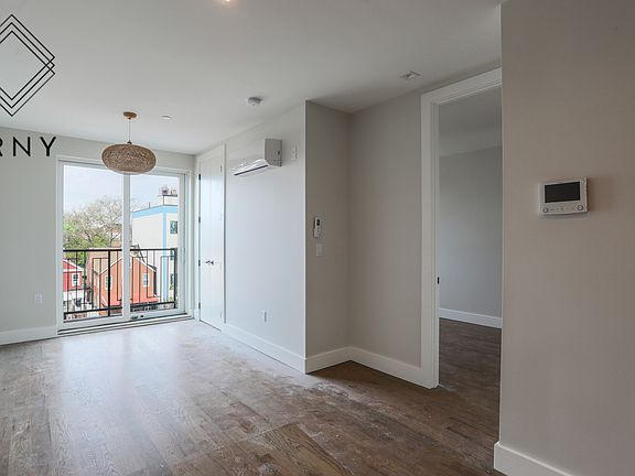 3rd image of 1001 Rogers Ave #2D