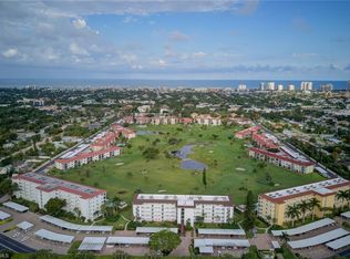 29 High Point Cir E APT 503, Naples, FL 34103