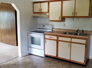 12 Peterson St, Avella, PA 15312