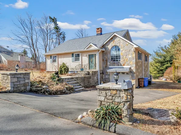 12 Birdseye Road, Shelton, CT 06484