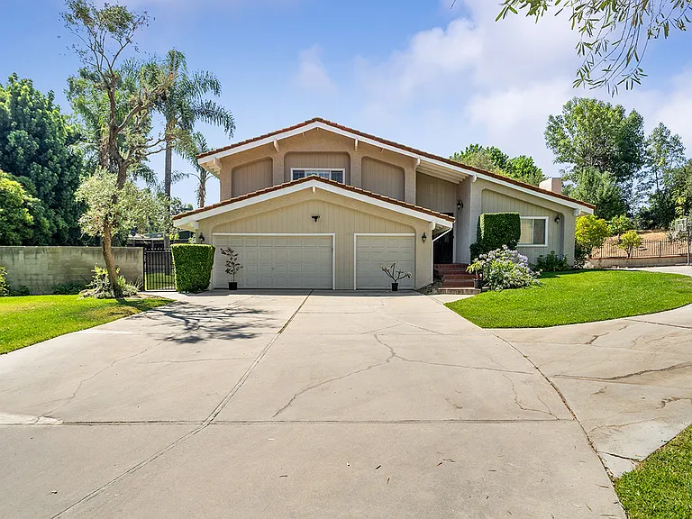 2700 Allman Pl — Photo 3