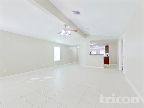 3rd image of 424 Palomino Stand Dr