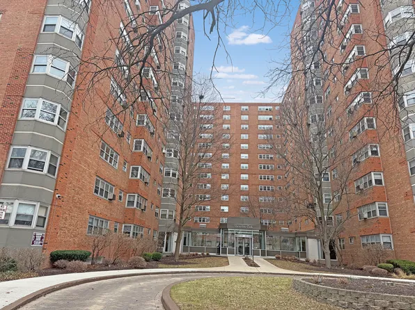 4950 N Marine Dr APT 802, Chicago, IL 60640