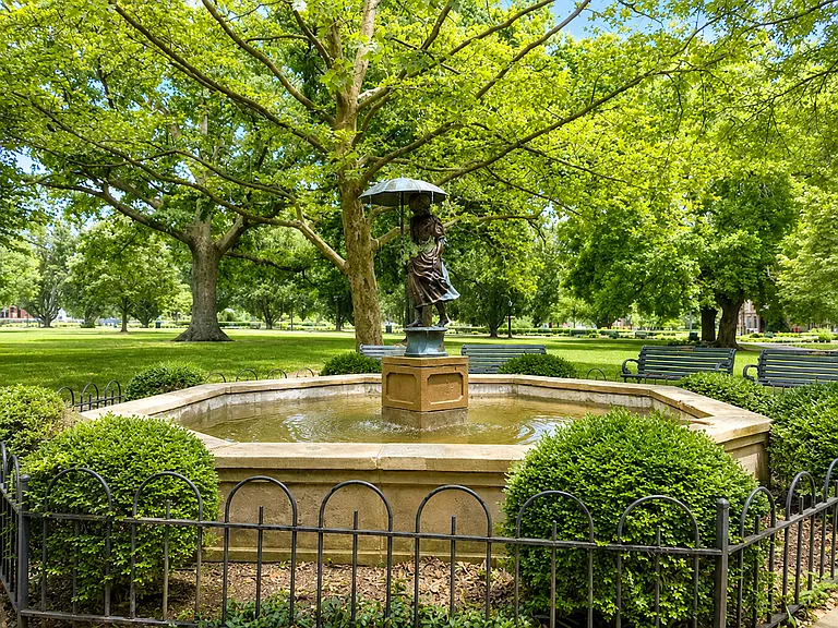 Walk one block to Schiller Park and its 23-acres of beautiful green space.