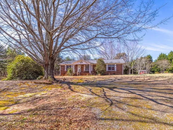 241 Lockhart Cir, Landrum, SC 29356