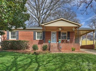 833 Montford Dr, Charlotte, NC 28209