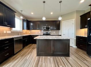 3247 Woodstone Dr SW, Rochester, MN 55902