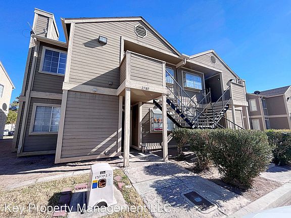 2nd image of 2742 Alicialynn Way #10853194